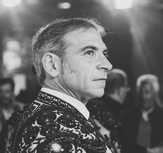 Curro Robles